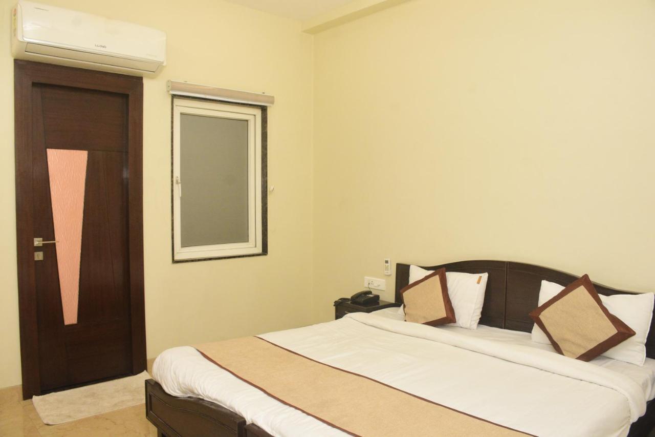 Bed and Breakfast Taj Sojourn Agra  Zewnętrze zdjęcie